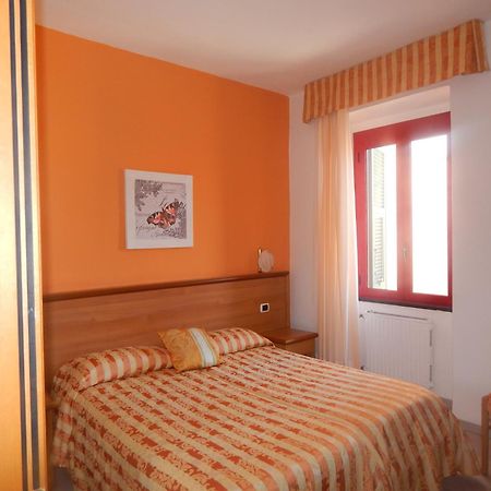 Albergo La Veranda Tavarone Esterno foto