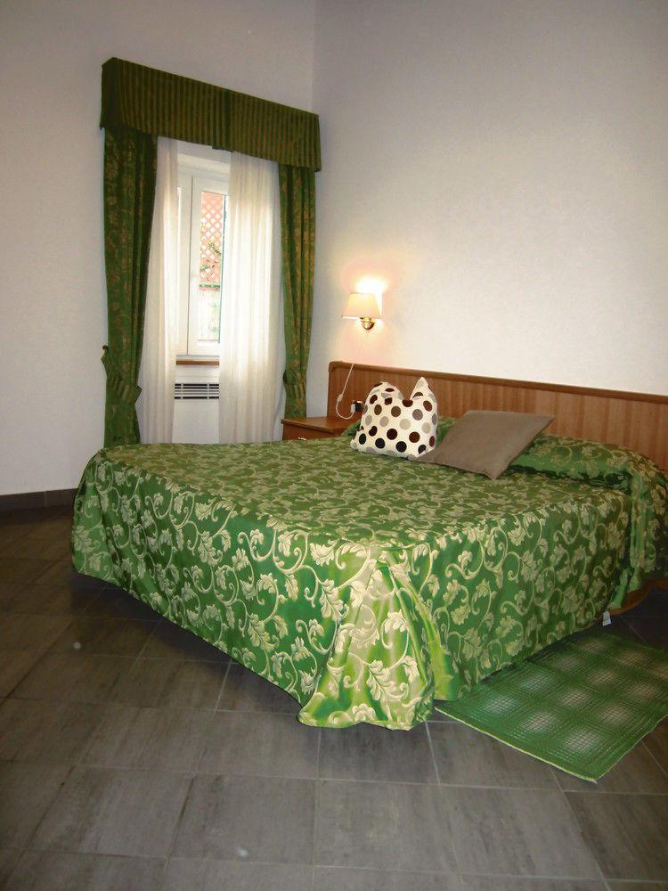 Albergo La Veranda Tavarone Esterno foto