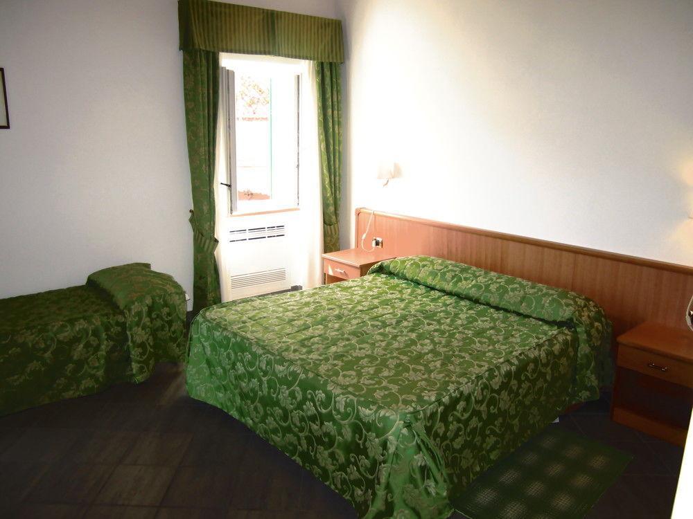 Albergo La Veranda Tavarone Esterno foto