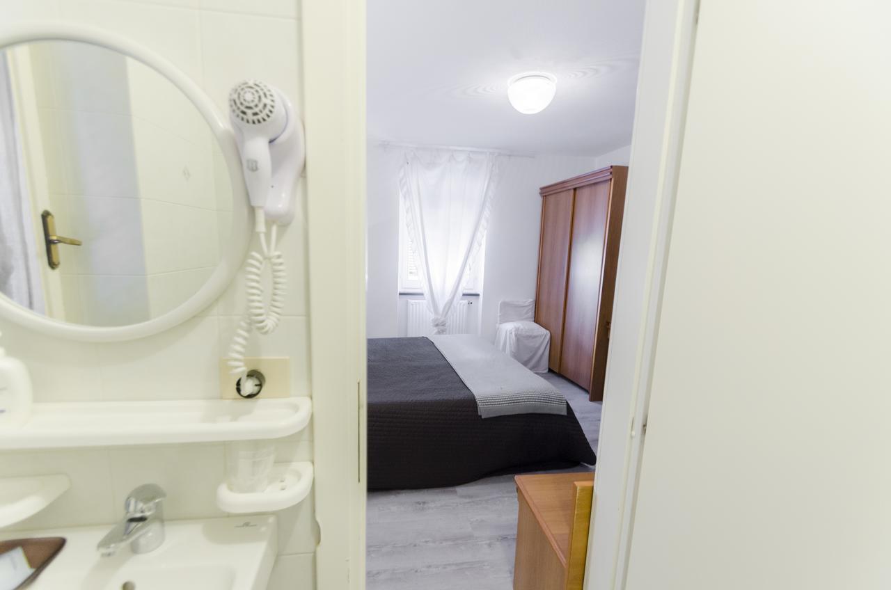 Albergo La Veranda Tavarone Esterno foto
