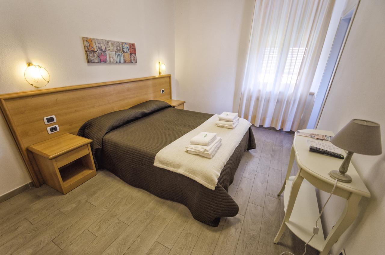 Albergo La Veranda Tavarone Esterno foto