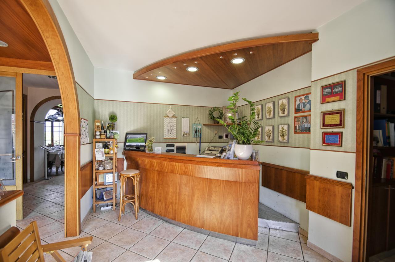 Albergo La Veranda Tavarone Esterno foto